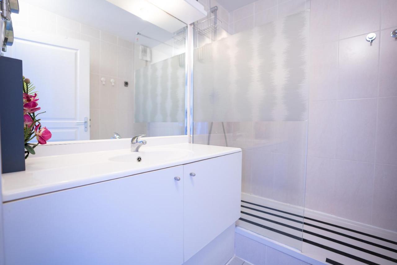 Appartement Clim Piscine Garage Le Grau-du-Roi Exteriör bild
